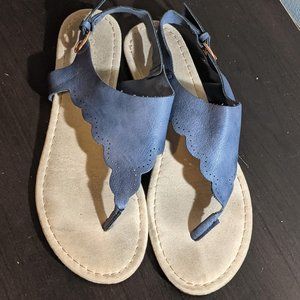 7.5 | LaurenConrad | Navy Scallop Slingback Sandal